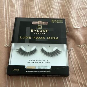 NWT Fake eyelashes black